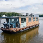 schwimmende ferienhäuser mecklenburger seenplatte