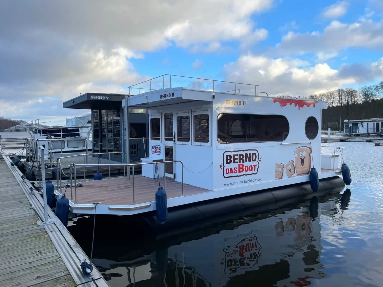 Hausboot Müritz mit Hund