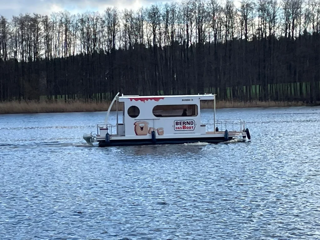 Hausboot mieten Müritz mit Hund